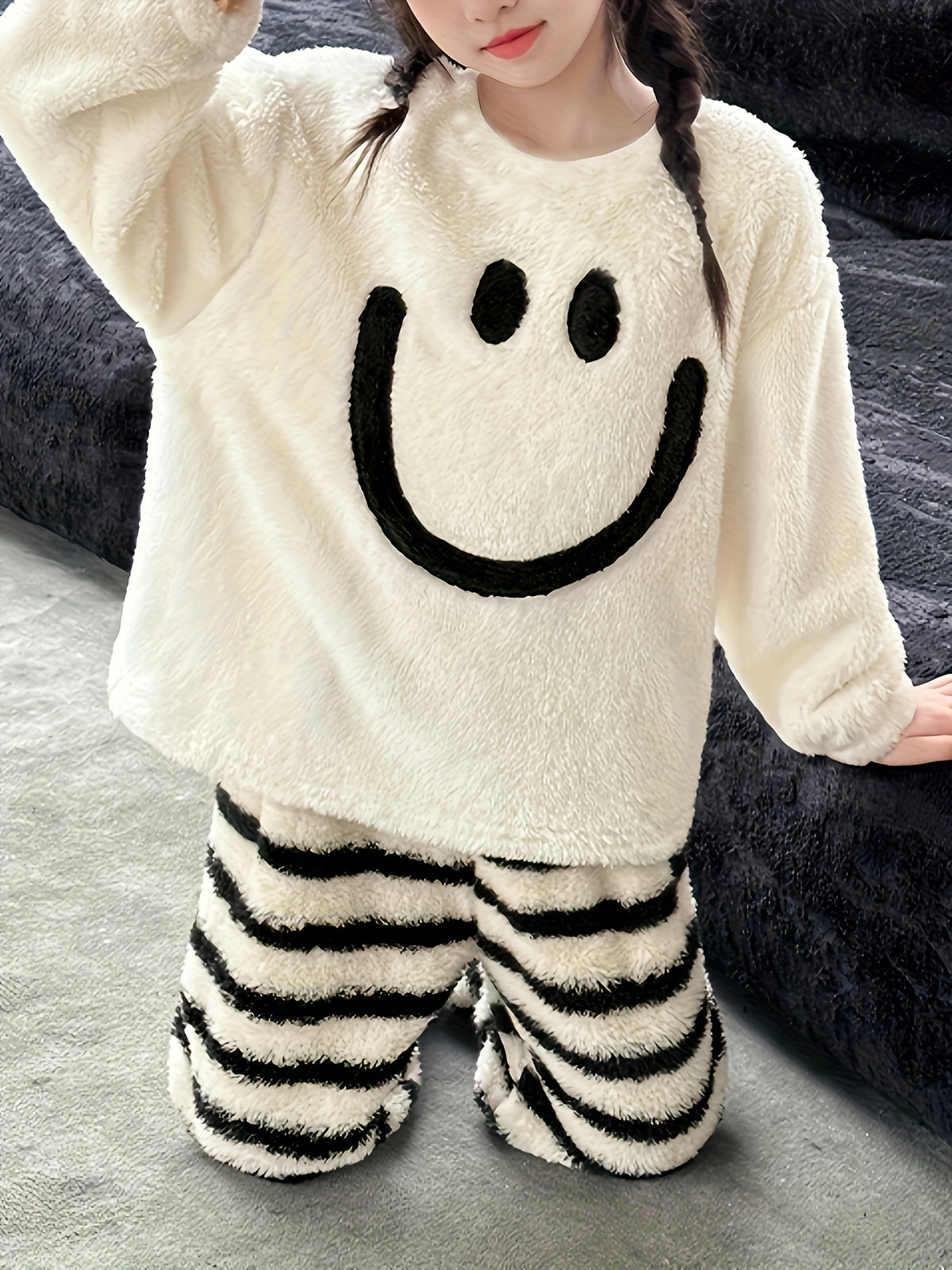 5-14Y Boys and Girls Autumn Winter Plush Set, Double-Sided Thickened Warm Clothing Outfit with Round Neck Pullover Bear Embroidery for Toddlers to Teens