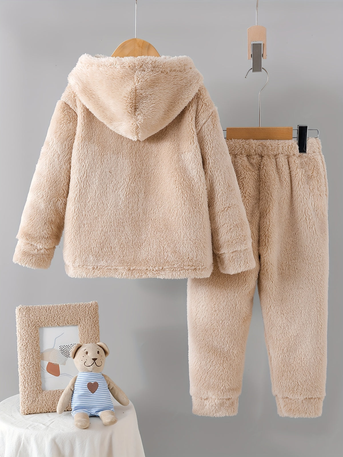 Autumn and Winter New Fashion Set with Hooded Top, Fleece Warm Zipper Half-Open Placket Sheep Polar Fleece Patched Top Pants Classic Patched Daily Comfortable Casual Fashion Outdoor Versatile Long Pants 2pcs, Perfect for Outdoor