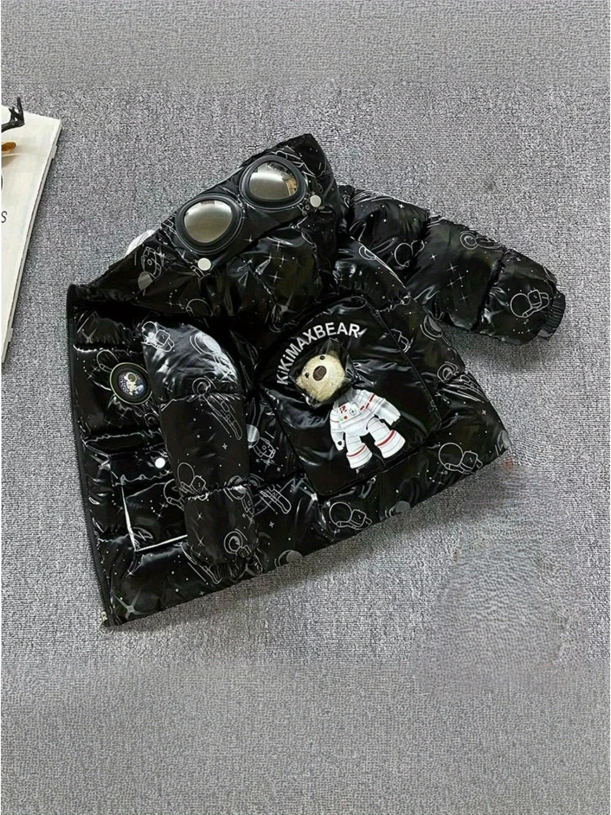 Space Astronaut Boys' Warm Jacket Winter Coat for Kids, Mid-Length Fleece-Lined Hooded Outerwear for Boys and Girls, Thickened Polyester Windproof Fashionable Versatile Trendy Winter Jacket for Students and Teens