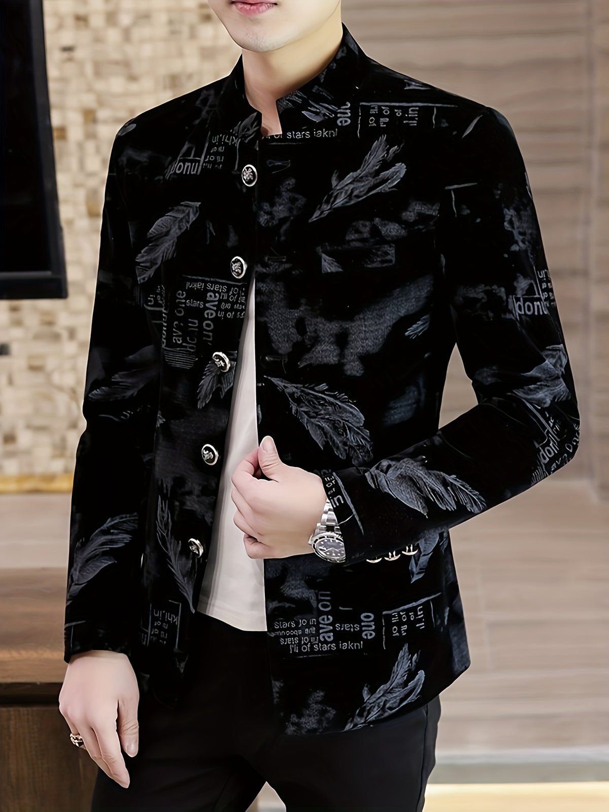 Men's Elegant Velvet Blazer with Geometric Pattern – Black & Golden Accent Jacket for Spring/Fall, Button-Up Front, Long Sleeve, Polyester Material, Sophisticated Style for Business or Formal Occasions