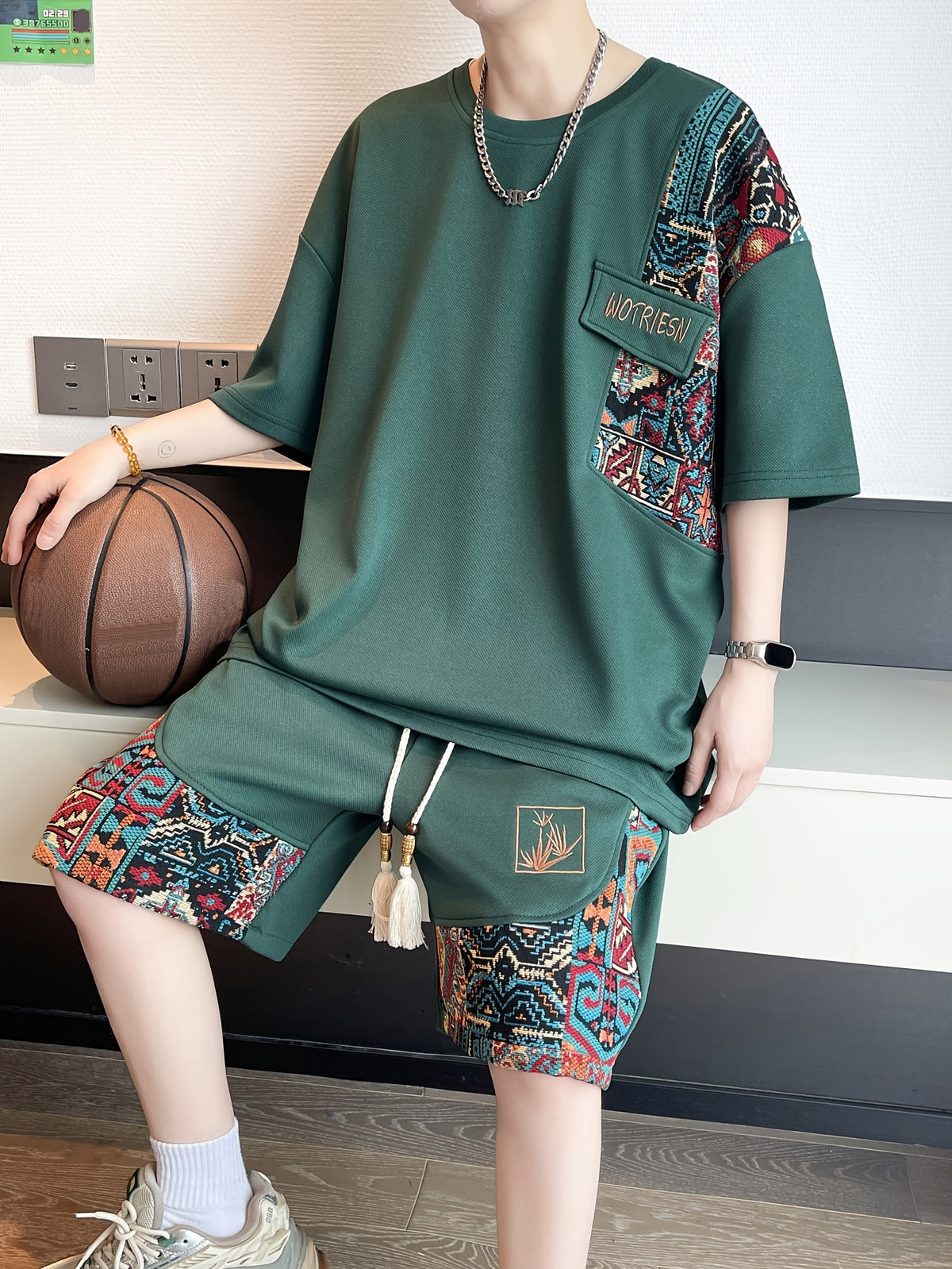 2pcs Men's Summer Casual Outdoor Set, Fashion Ethnic Style Round Neck Short Sleeve T-Shirt and Shorts Suit with Embroidery Design Loose Fit, Short Sleeve + Drawstring Shorts Combo, Suitable for Summer Outdoor Activities