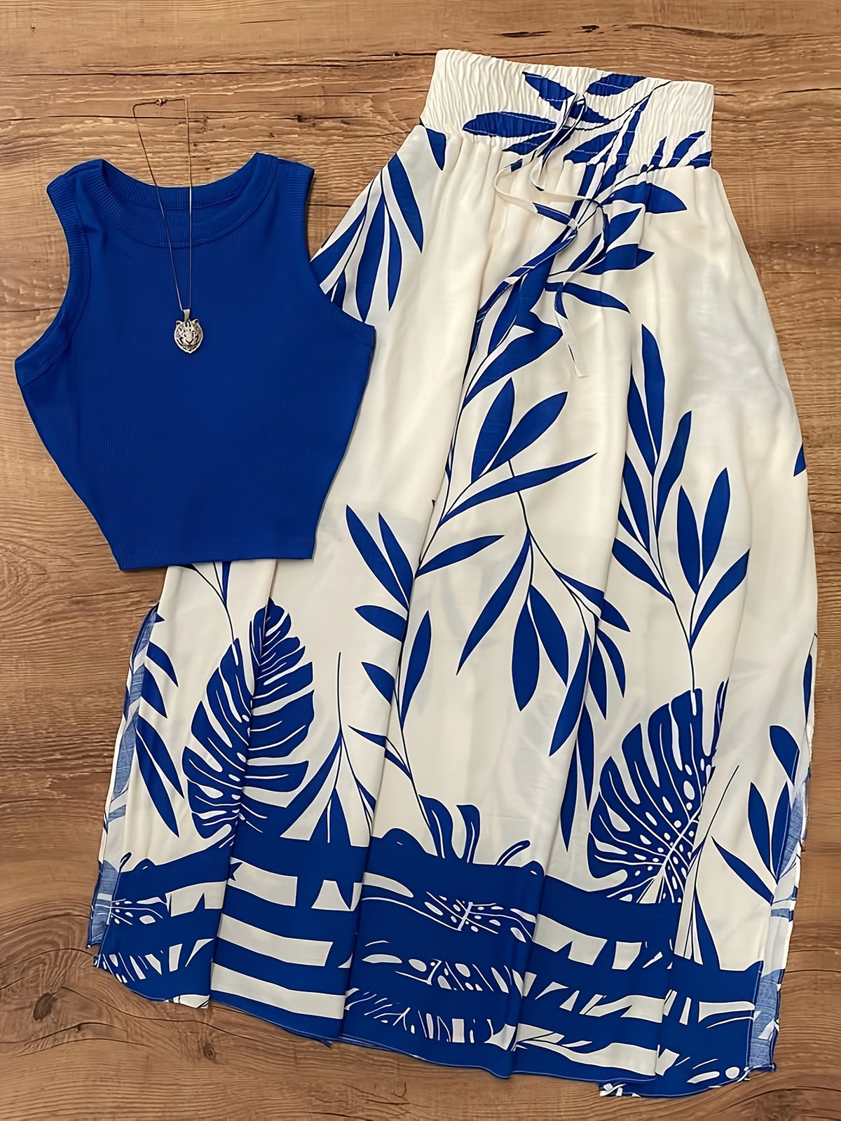 2pcs Set Summer Women's Casual Vacation Tropical Print Half Skirt and Solid Sleeveless Top M11