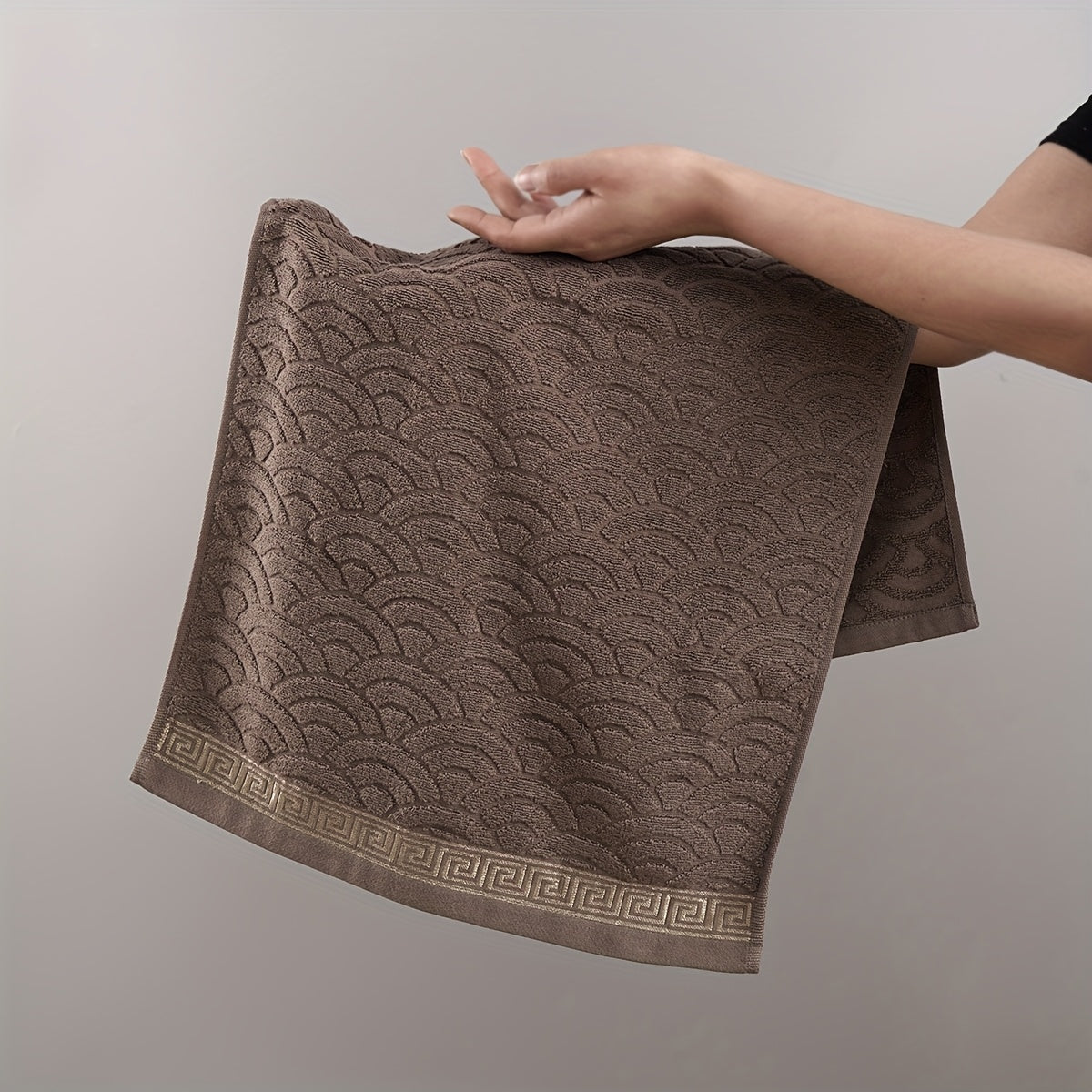 3pcs Bathroom Towel Set 100% Cotton Couple Style Men's and Women's Home Bath Towels 2pcs Towels 40*75cm/15.74*29.52in +1pc 85*150cm/33.46*59.05in Bathroom Supplies Middle East Jacquard Towel