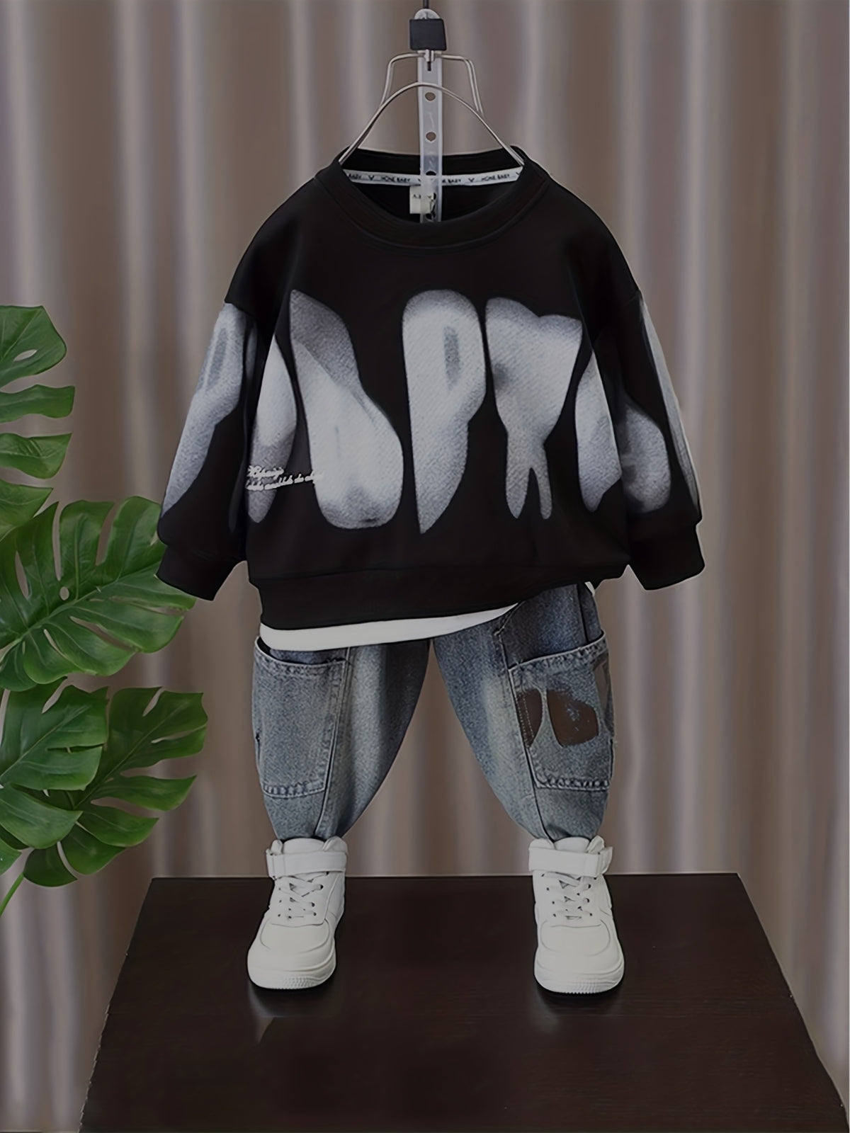 A set of faux two-piece long-sleeve round-neck letter print pullover paired with casual jeans.This trendy streetwear style exudes cool vibes, perfect for outdoor adventures, travel, as a go-to gift for any holiday occasion., Perfect for Outdoor
