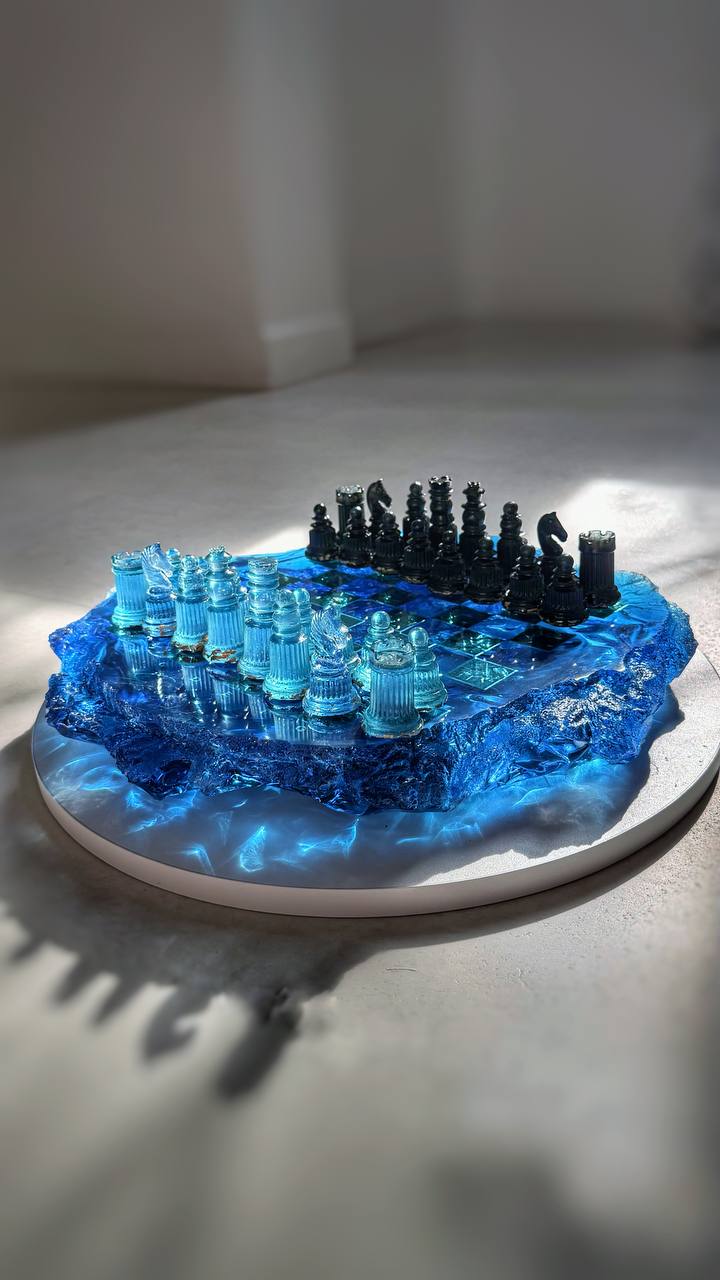 Crystal Luxury Chess