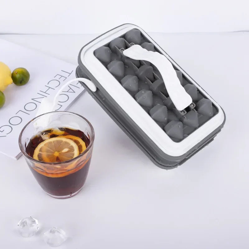 Diamond Shape Ice Maker 18 Ice Cube Mold Foldable Ice Kettle Two-in-one Multi-function Ice Tub Kitchen Bar Gadgets Box