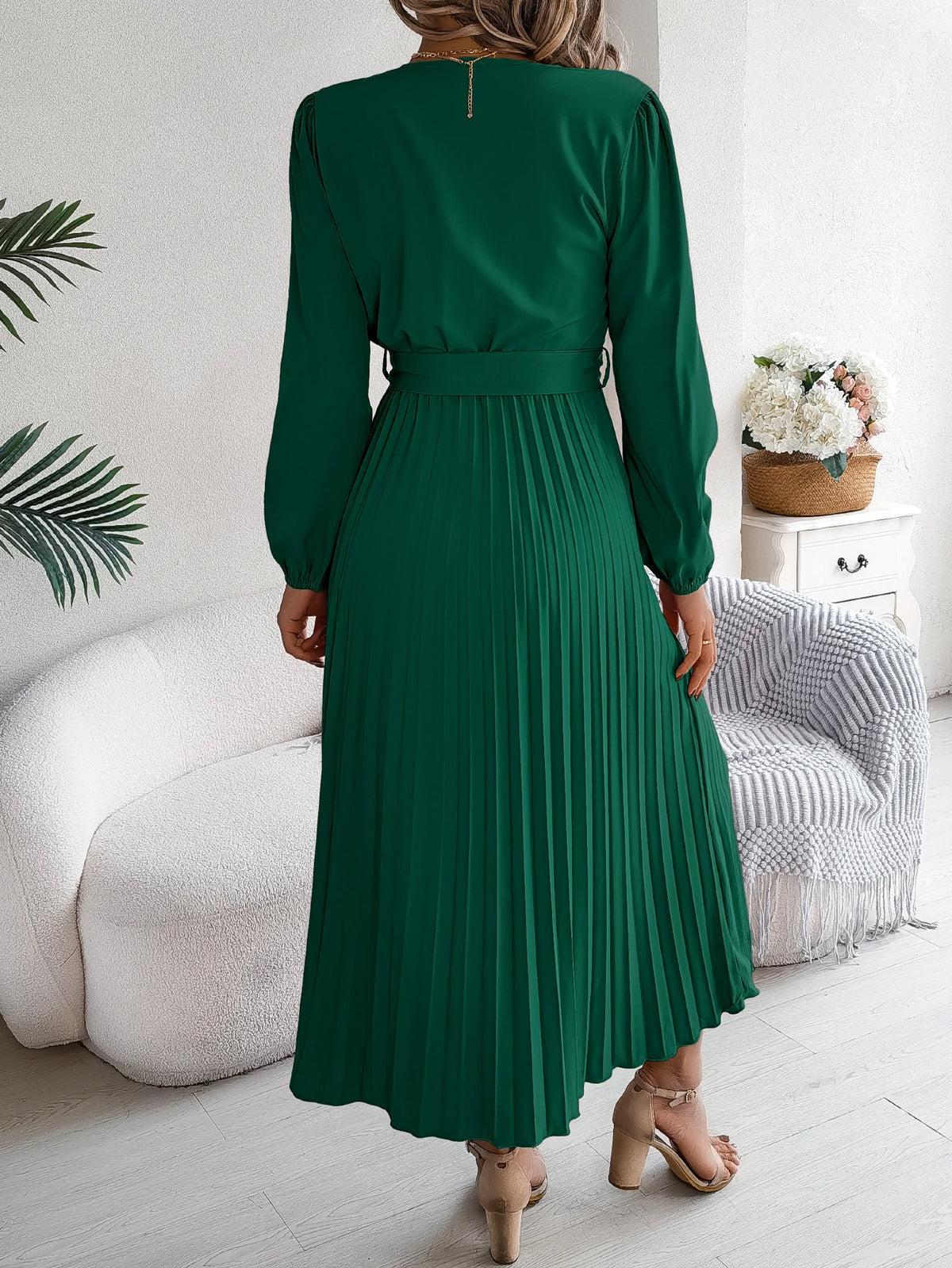 Autumn Winter Elegant V-Neck Button Belt Long Sleeved Solid Color Pleated Long Dress For Women Dresses
