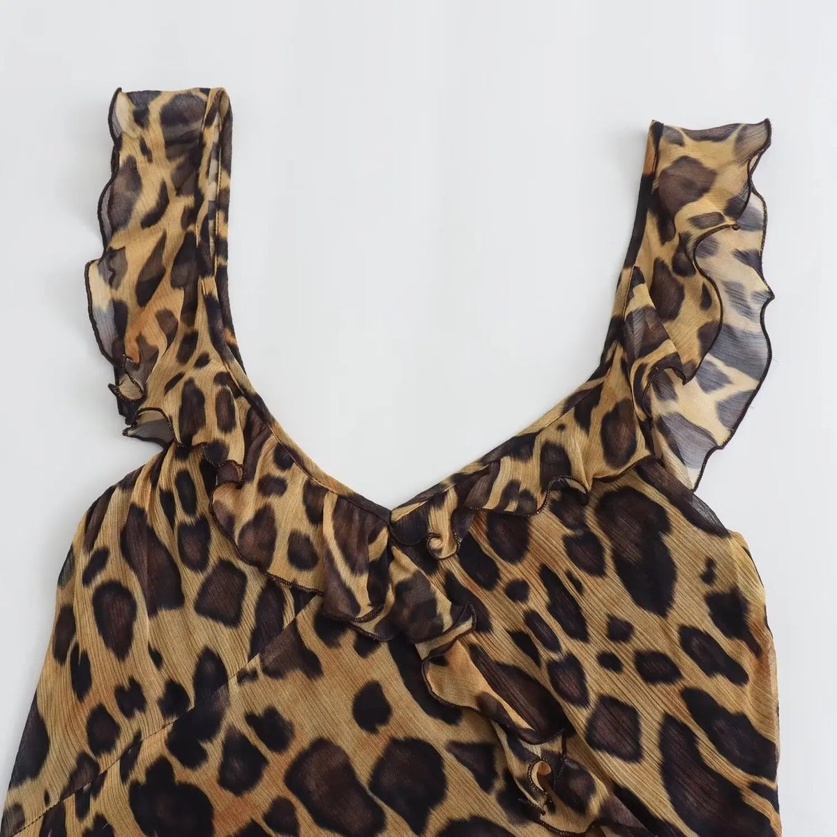 TRAFZA 2024 Woman Chic V-Neck Sleeveless Backless Slim Beach Party Dress Women Summer Vintage Leopard Fold Print Long Dress