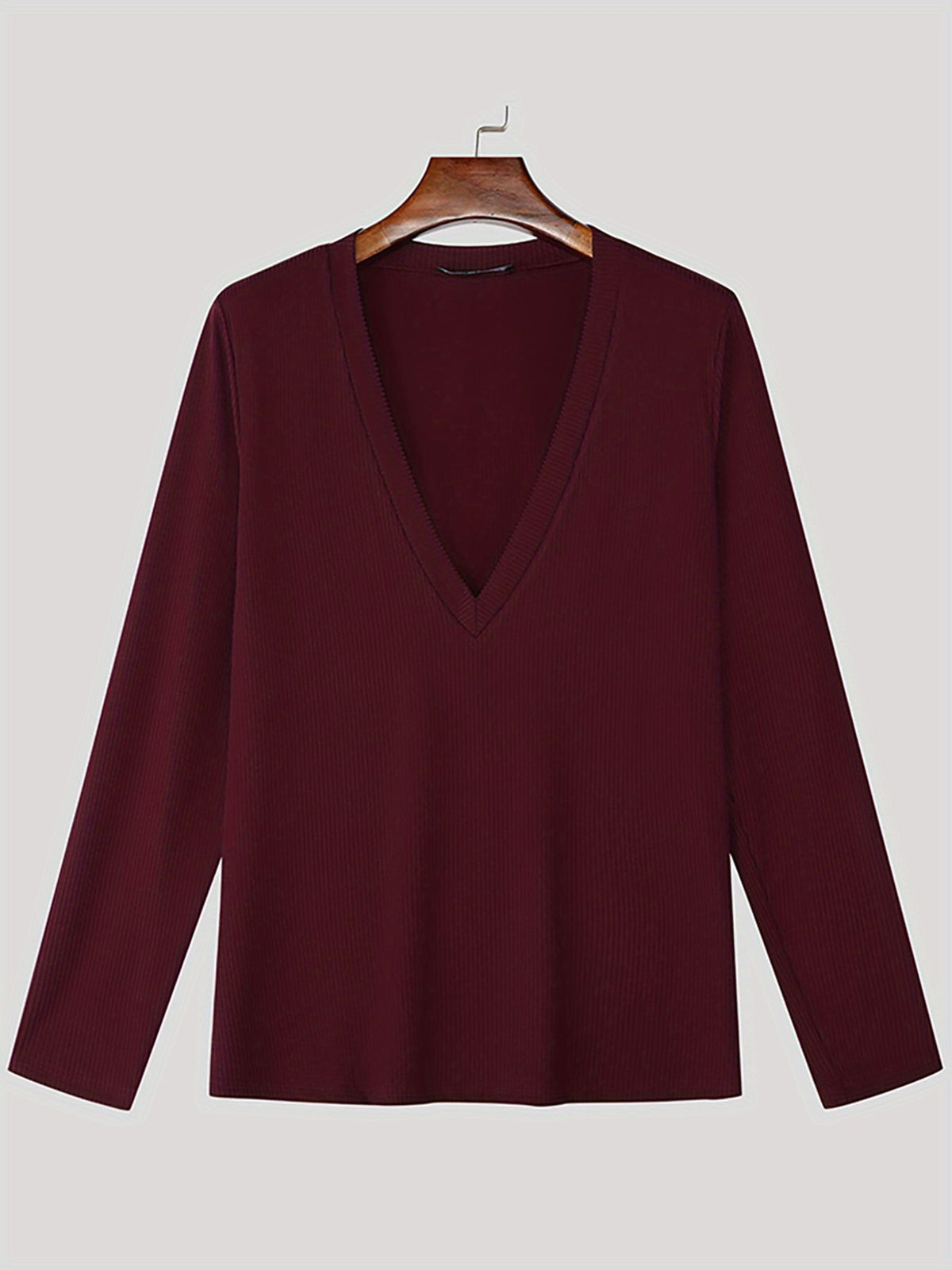 Men'S Fitted Long Sleeve T-Shirt with a Deep V-Neck, Perfect for Casual Daily Wear.