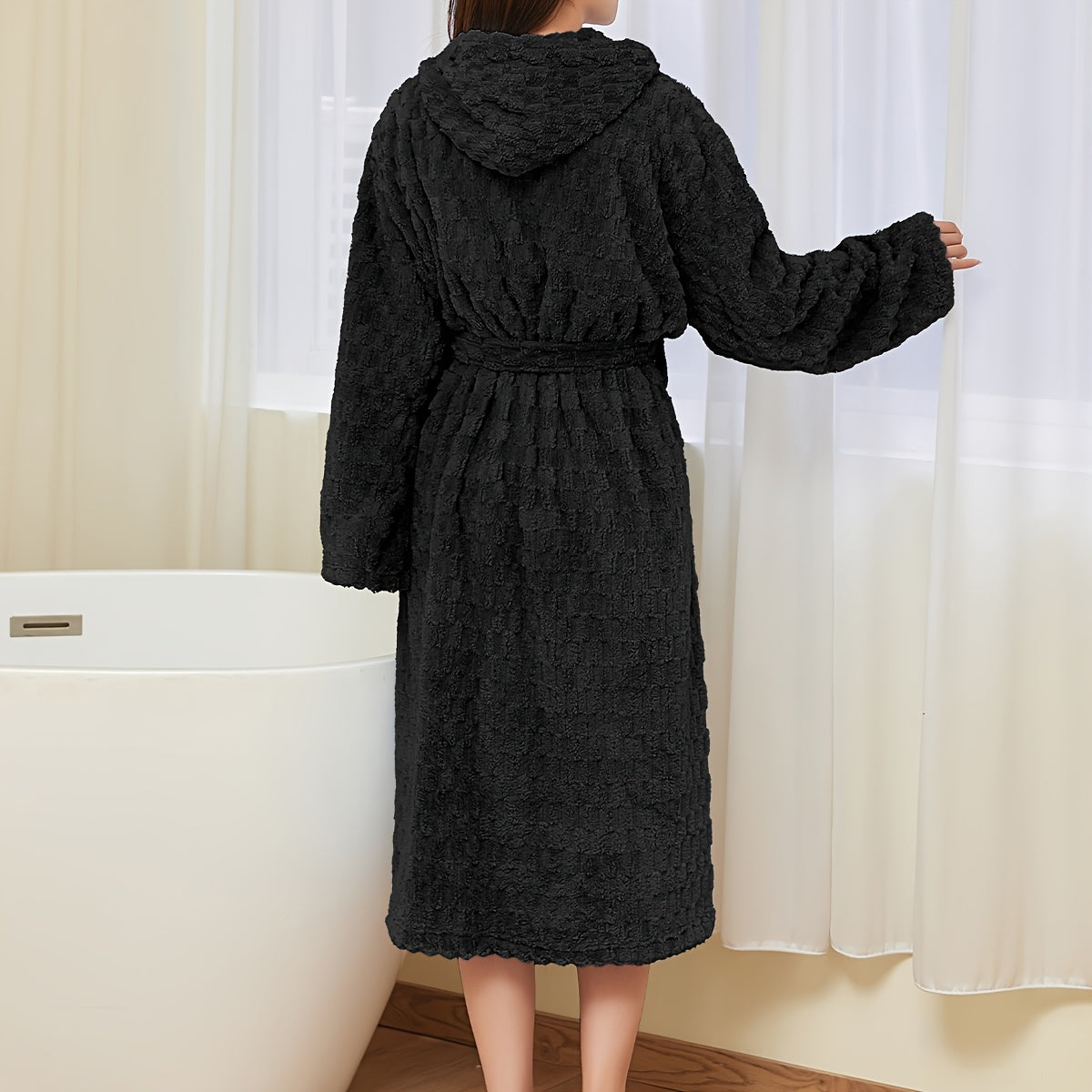A Coral Fleece Cloud Robe That Is Soft And Comfortable, Quick-Drying And Absorbent, Suitable for Gym, Bathing, Surfing, Hotels, Bathrooms, Traveling, And Other Occasions.