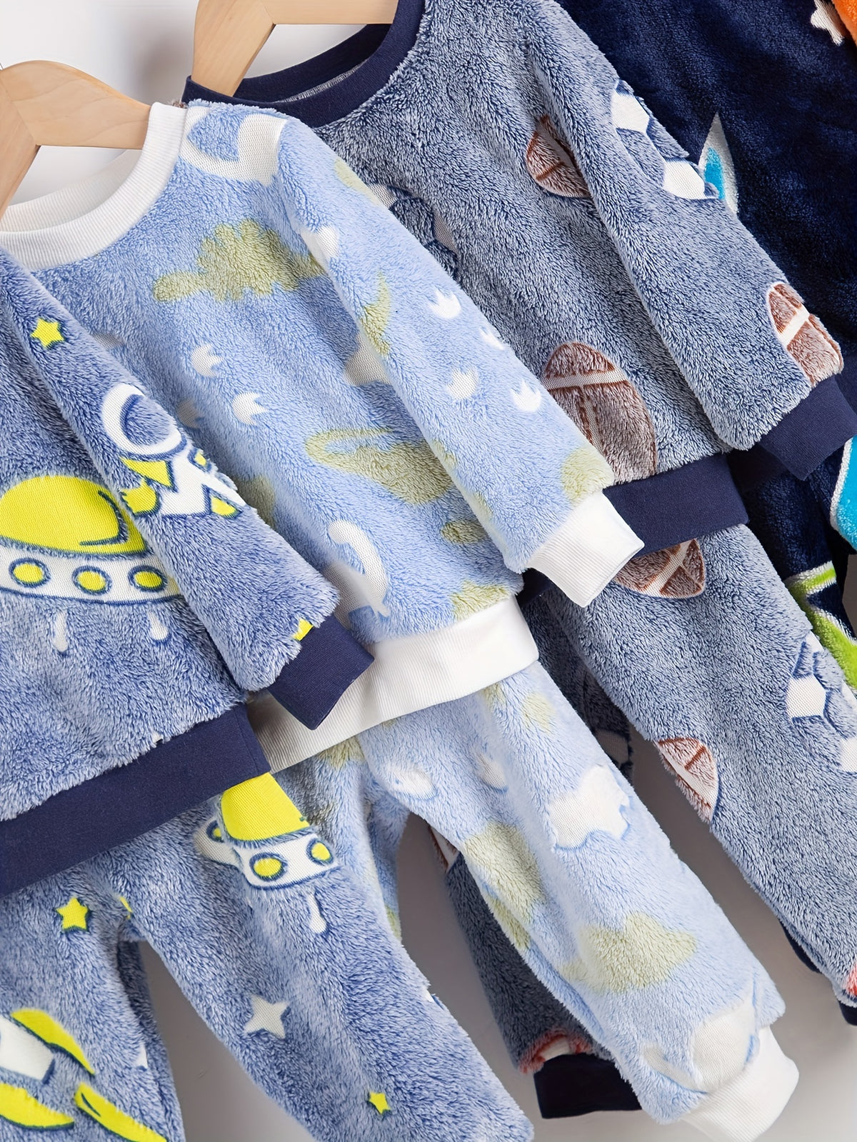 4pcs/2-Set Random Color Autumn/Winter Boys' Round Neck Long Sleeve Plush Suit with Fluorescent Dinosaur, UFO & Football Pattern - Soft and Comfortable Cute Outfit